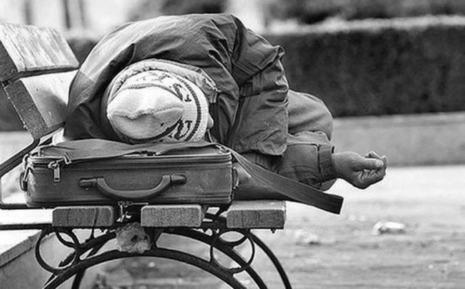 Λάρισα: Συγκινεί η ιστορία της άστεγης που πέρασε στο πανεπιστήμιο